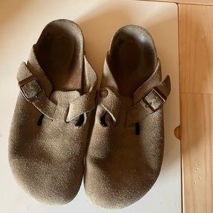 Birkenstock Boston Clogs | Taupe | 39